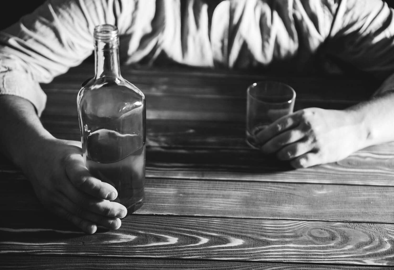 alkoholizm – objawy, przyczyny, leczenie